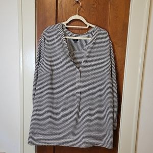 Black and White Patterned Talbots Blouse Sz 3X